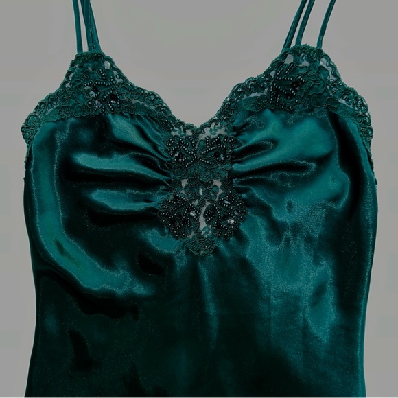 Gold Label Victoria’s Secret vintage emerald green lace satin slip nightgown P - Picture 3 of 10